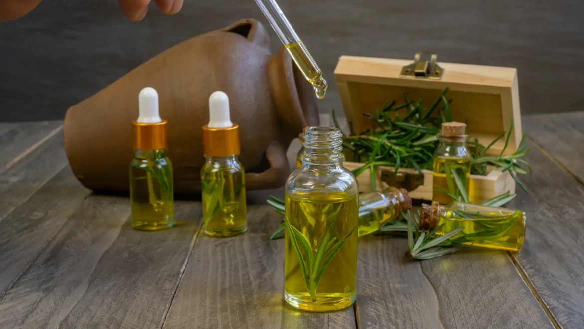 Rosemary Oil – The Hair Growth Hero You’ve Been Waiting For!